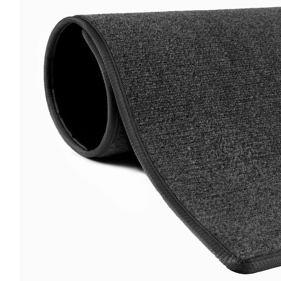 Mörkgrå dörr- och hallmatta.